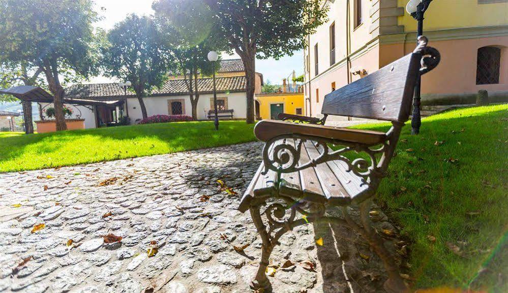 Corte Dei Tini Villa Vomano Luaran gambar