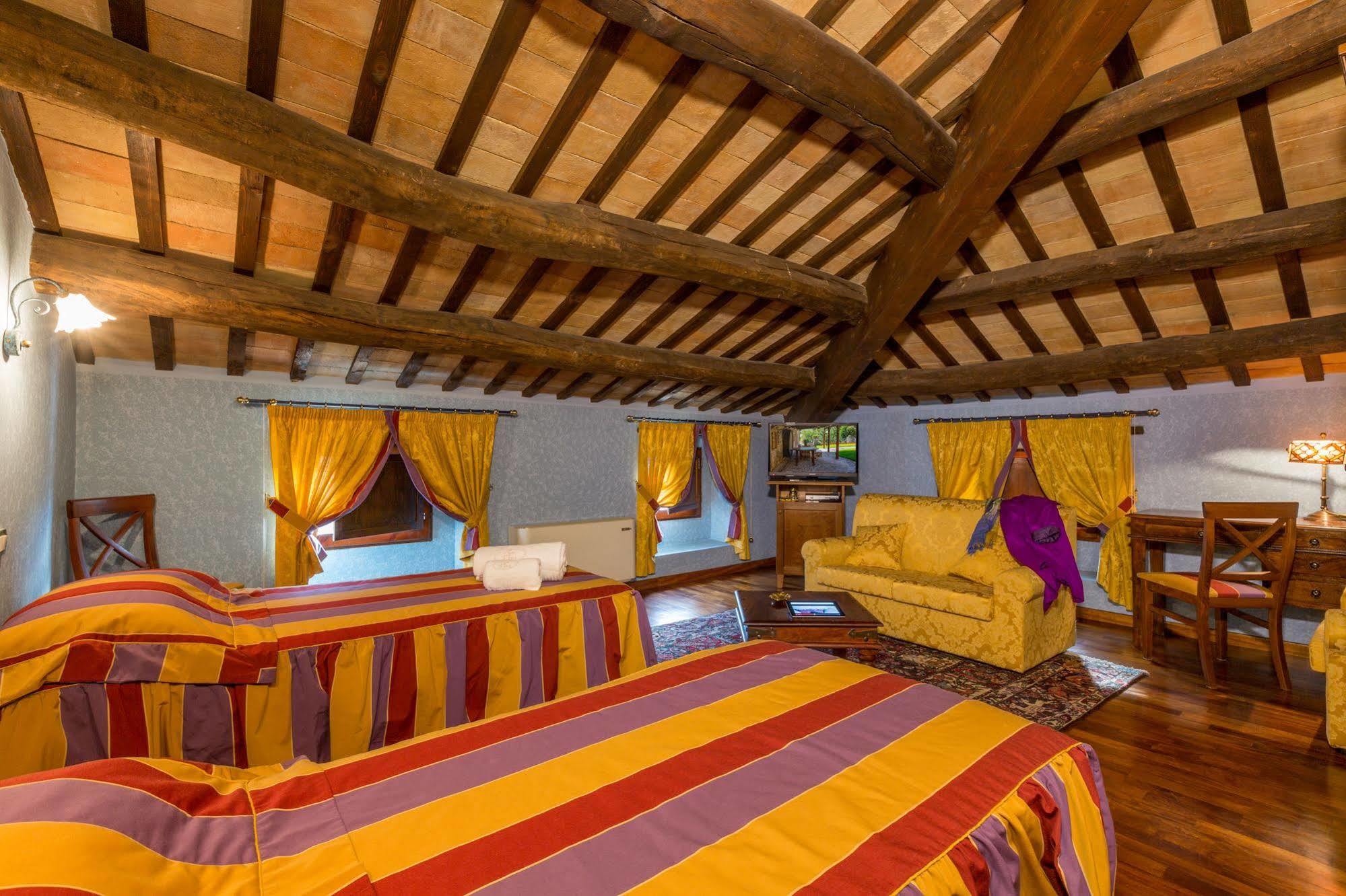 Corte Dei Tini Villa Vomano Luaran gambar
