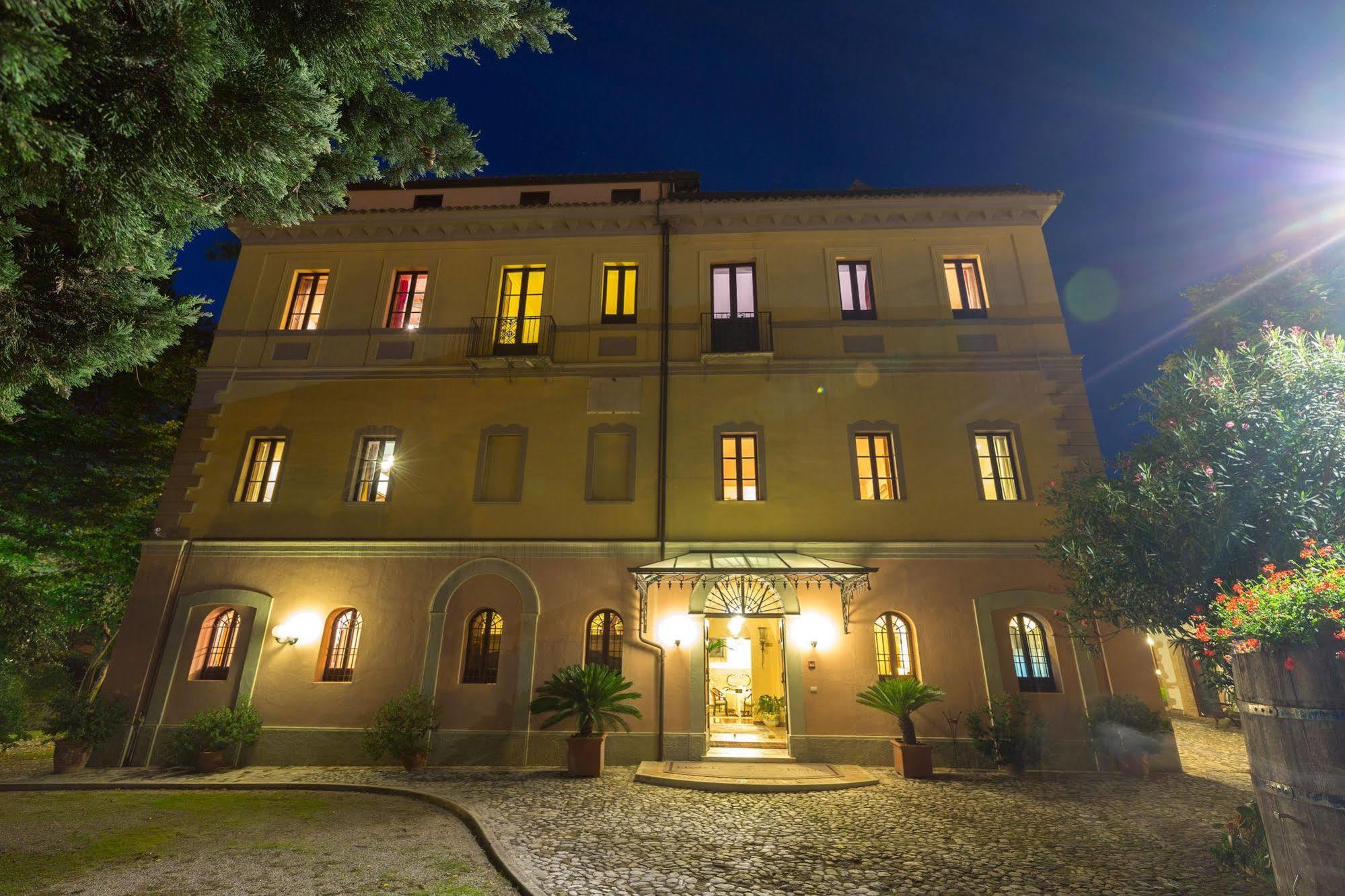 Corte Dei Tini Villa Vomano Luaran gambar